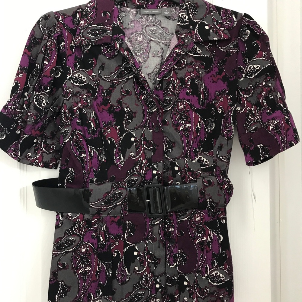Cotton, belted buttoned front top